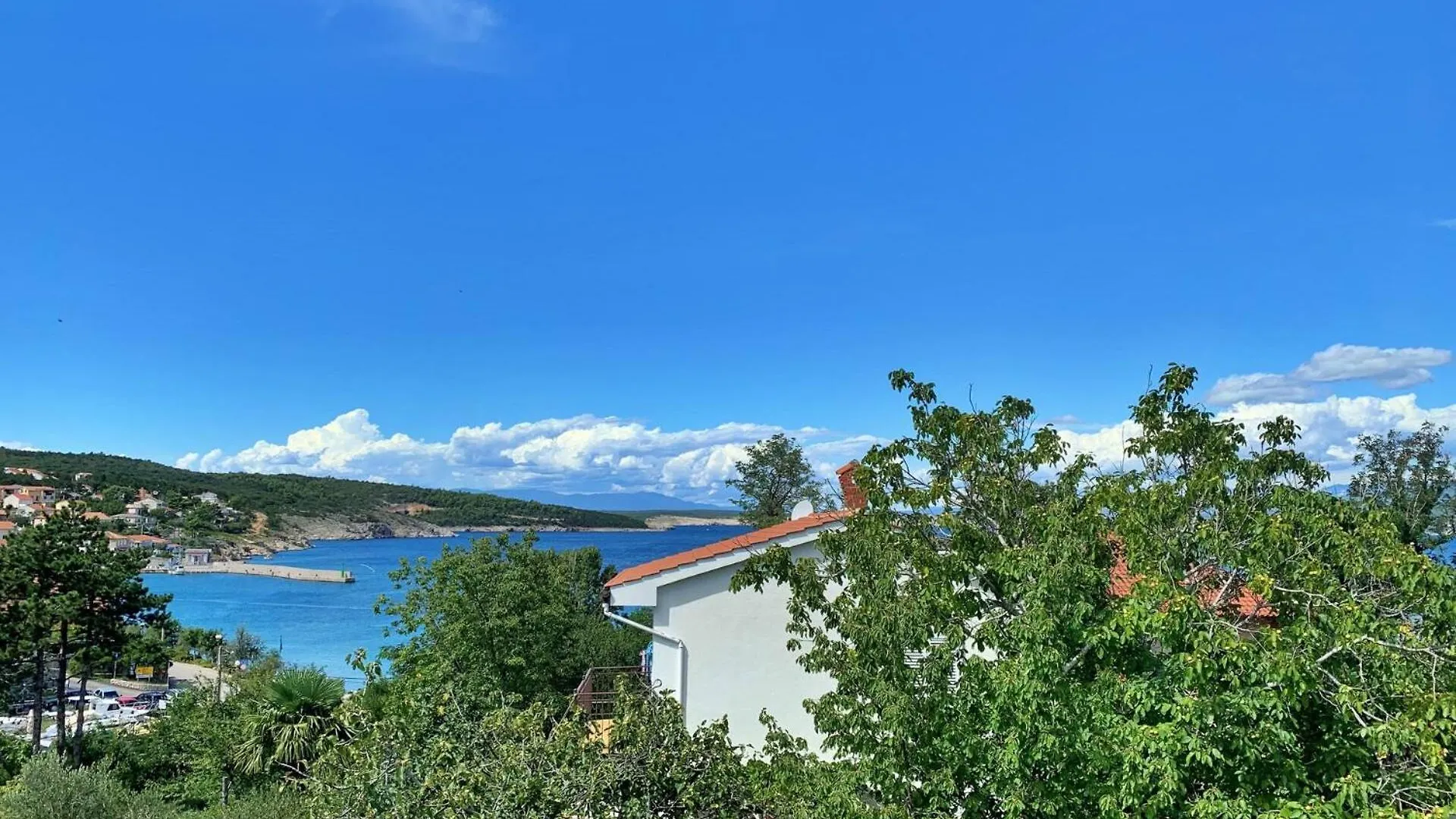 Apartments Savic Silo  3*, Silo (Krk) Croatia