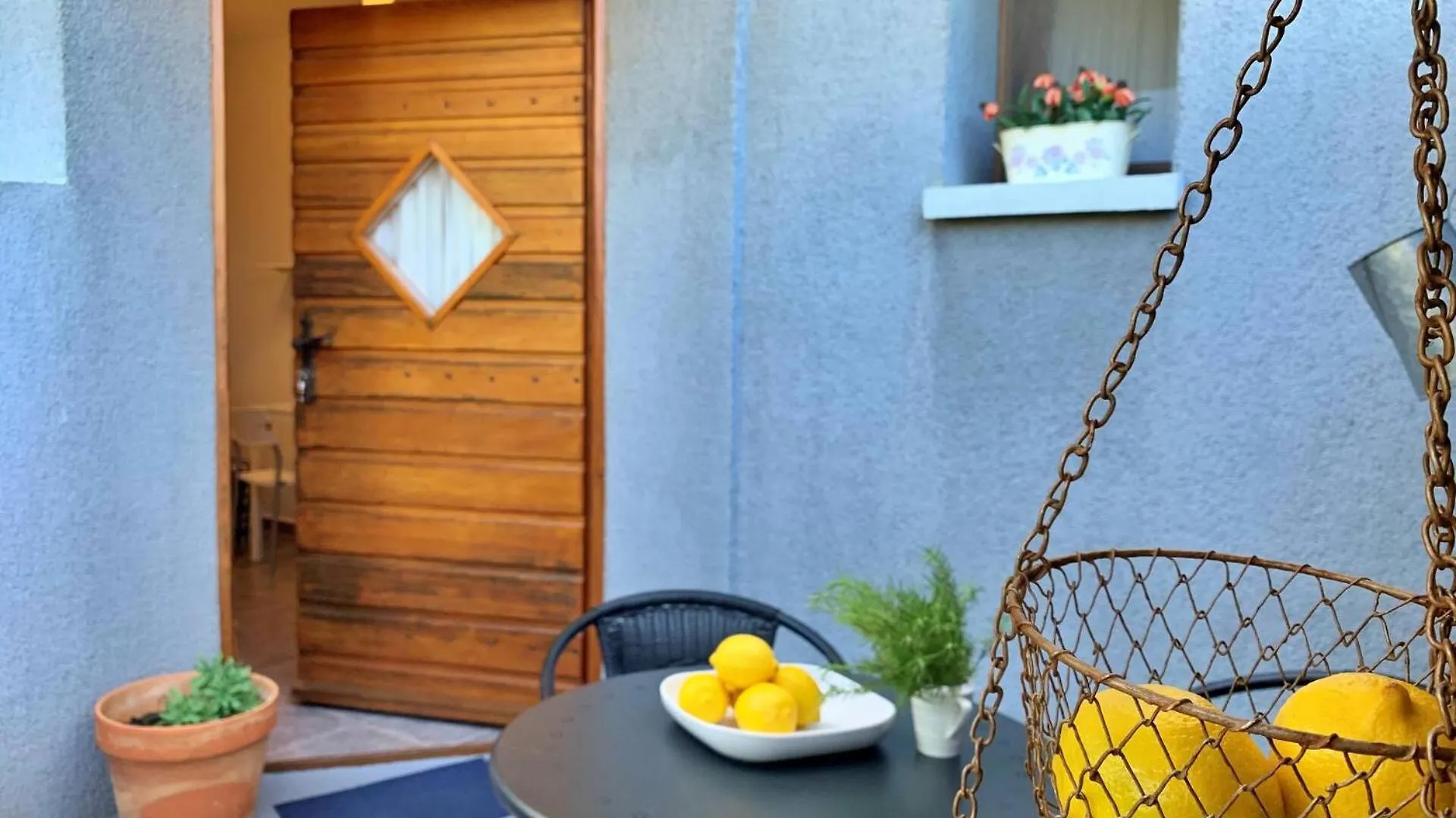 Guest house Apartments Savic Silo