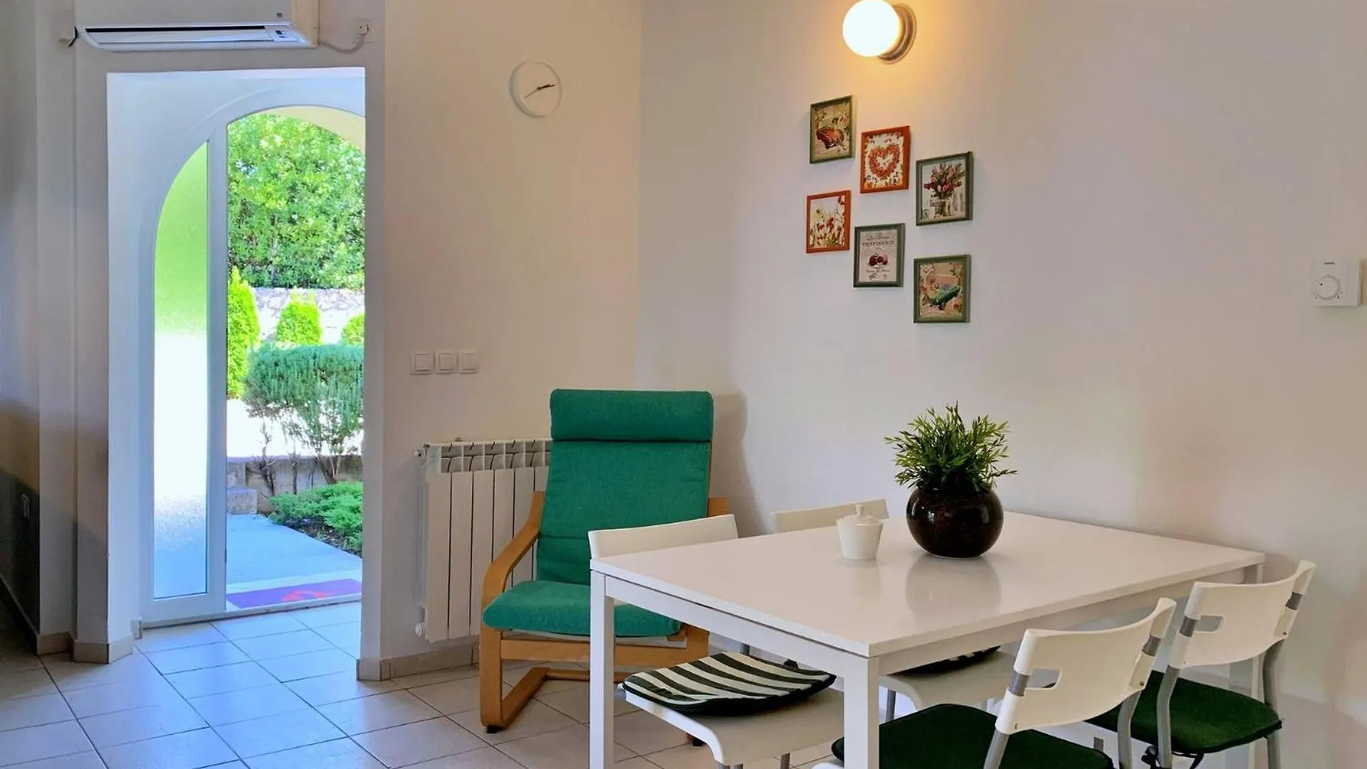 *** Gostinjska kuća Apartments Savic Croatia